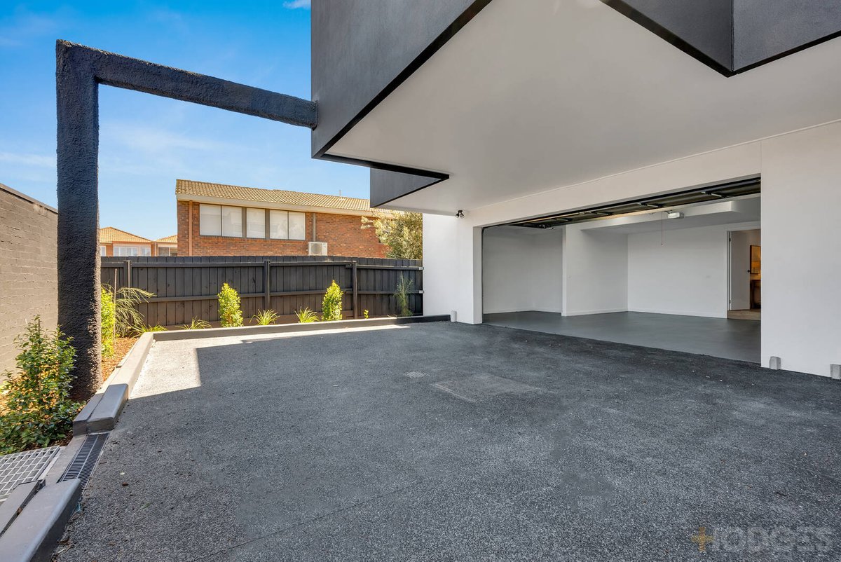 1 / 296 Nepean Highway Edithvale - Residential for sale