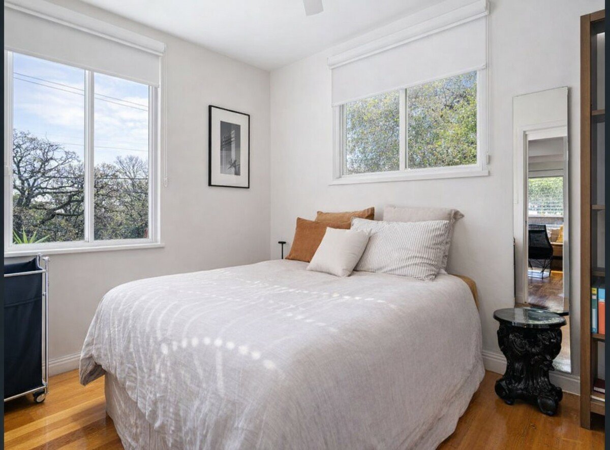 1 / 2A Washington Street Toorak - Residential for lease