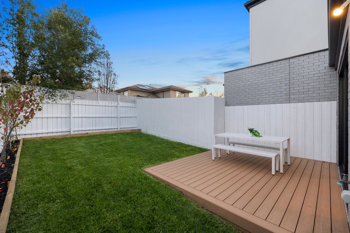 12B Victoria Street Parkdale - Residential for lease