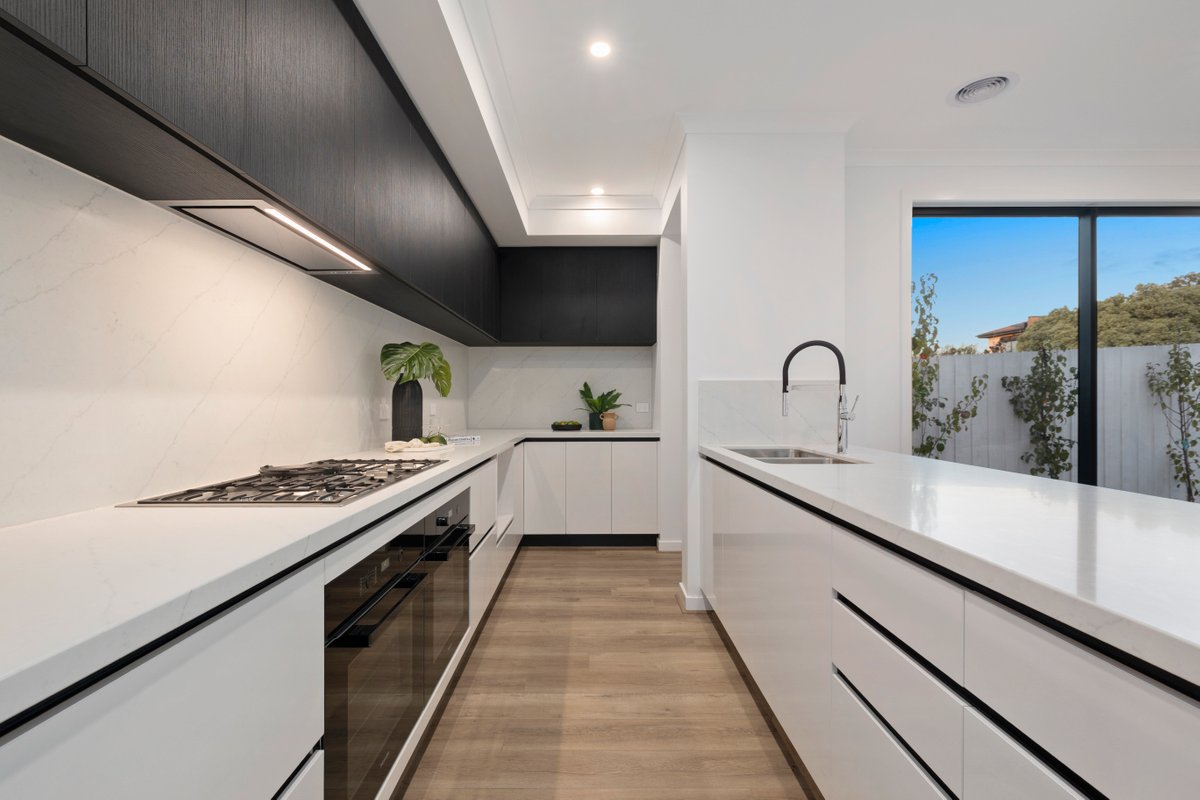 12B Victoria Street Parkdale - Residential for lease