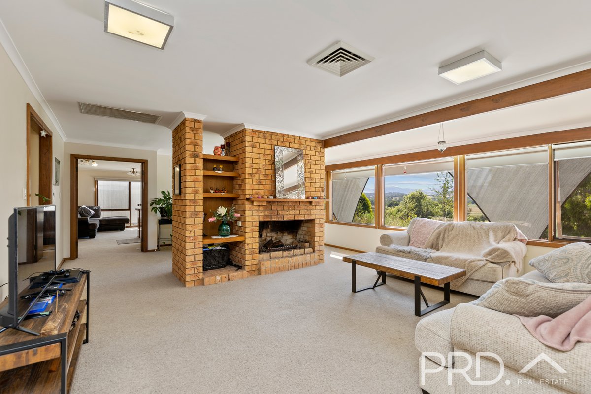 13 Bundara Crescent, TUMUT NSW 2720