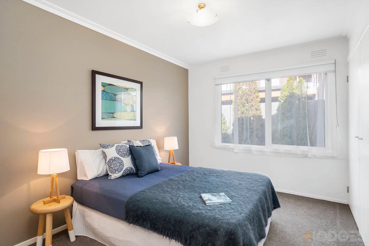 1 / 3 Colville Court Herne Hill - Residential for sale