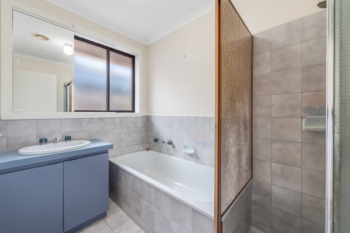 13 Earling Close Wyndham Vale - Residential for sale