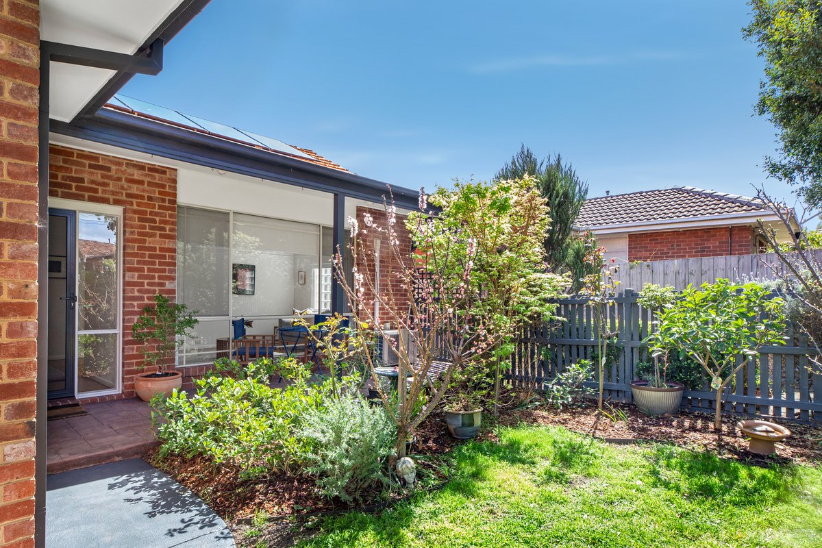 1 / 3 Field Street Hampton - Residential for sale
