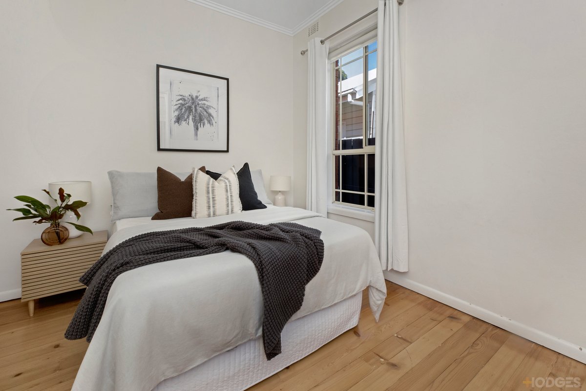 1 / 3 Field Street Hampton - Residential for sale