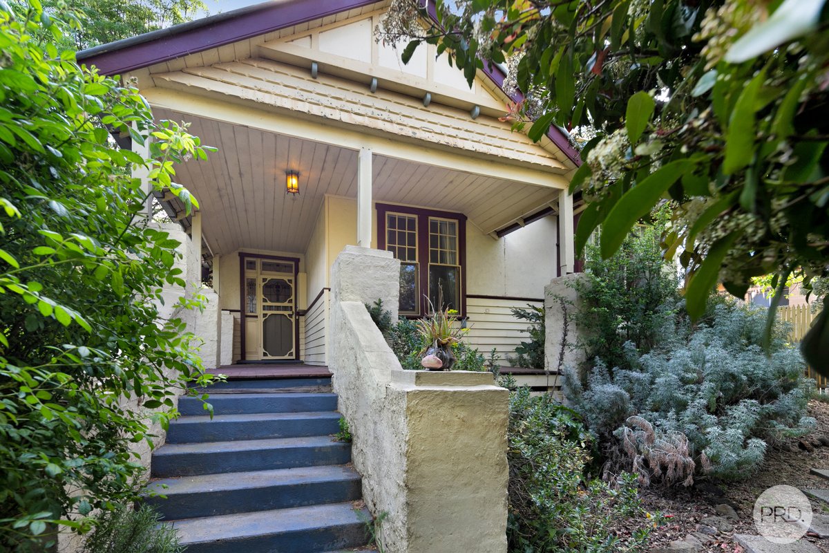 13 Ligar Street, CLUNES VIC 3370