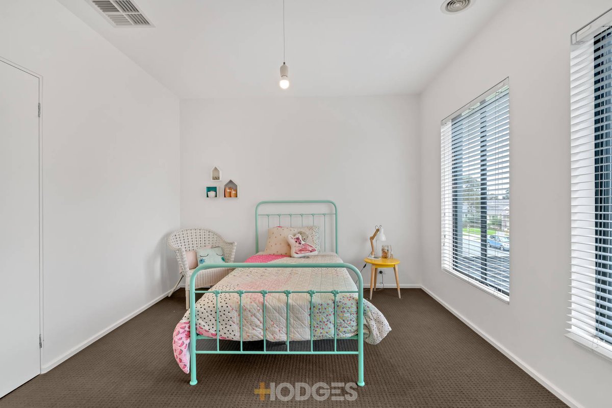 13 Reys Close Mordialloc - Residential for sale