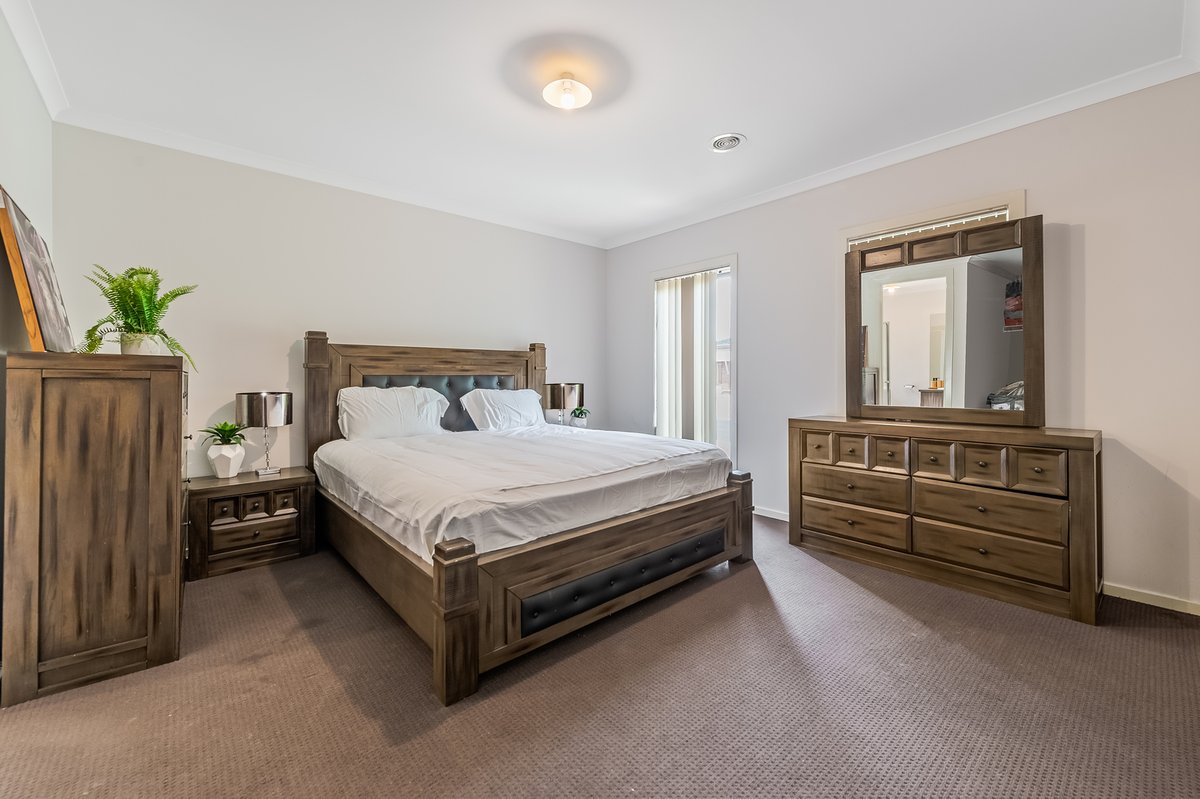 13 Rowan Avenue Williams Landing - Residential for sale