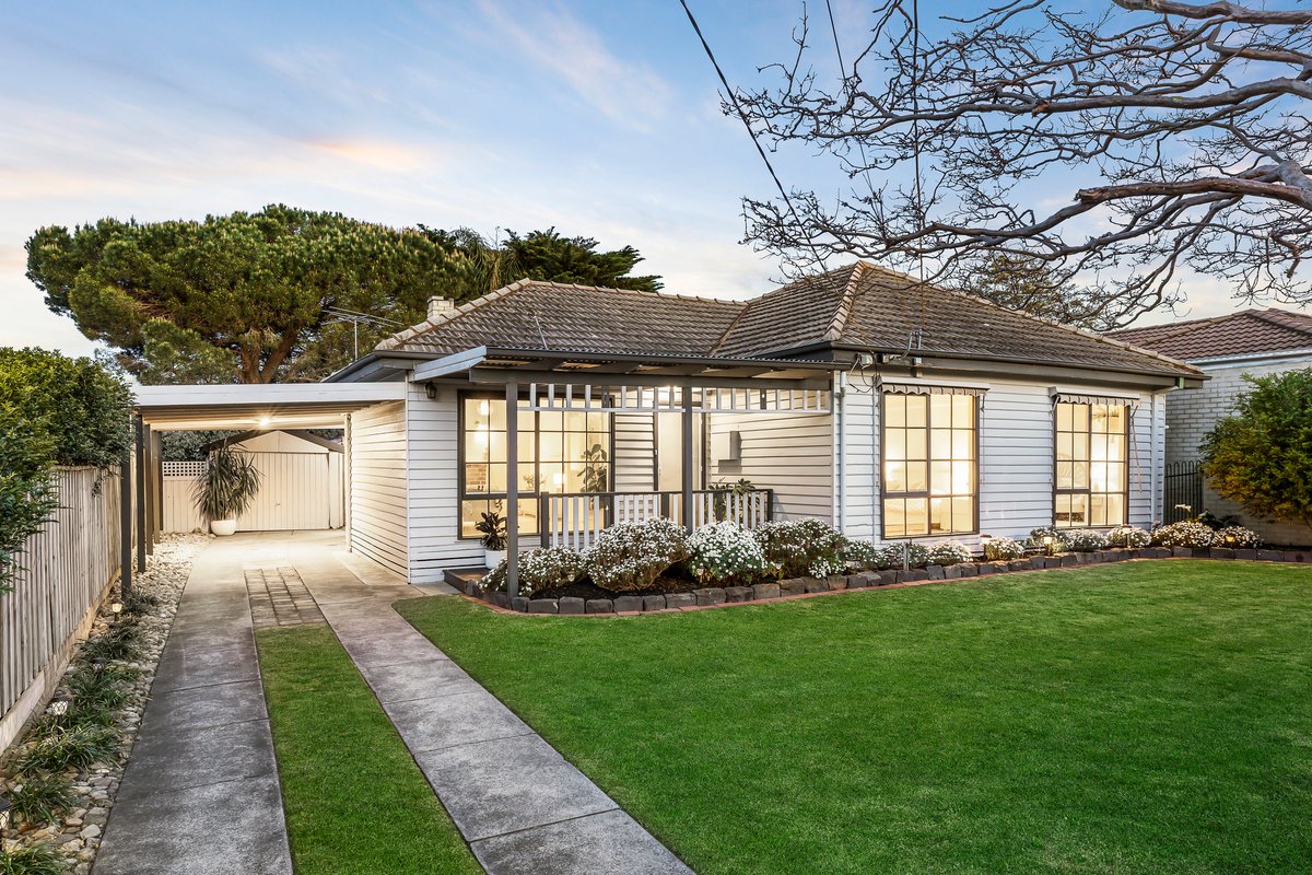 13 Scarlet Street Mordialloc - Residential for sale