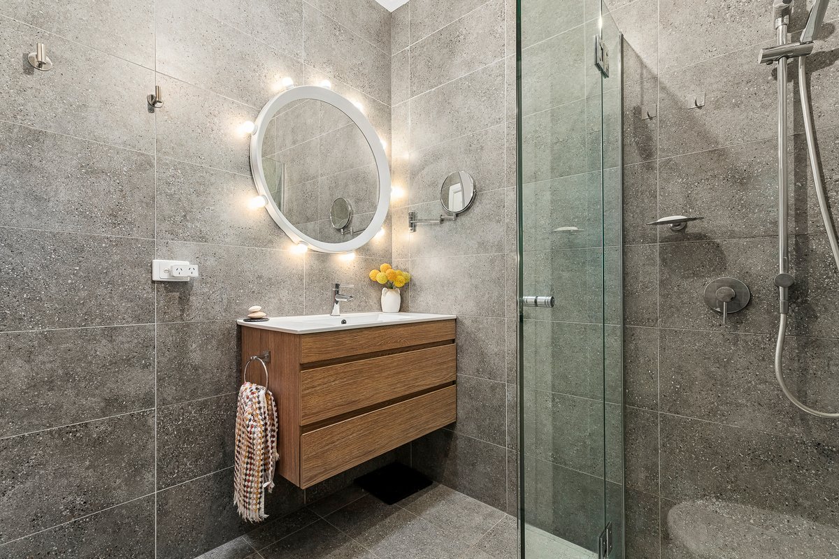 13 Scarlet Street Mordialloc - Residential for sale