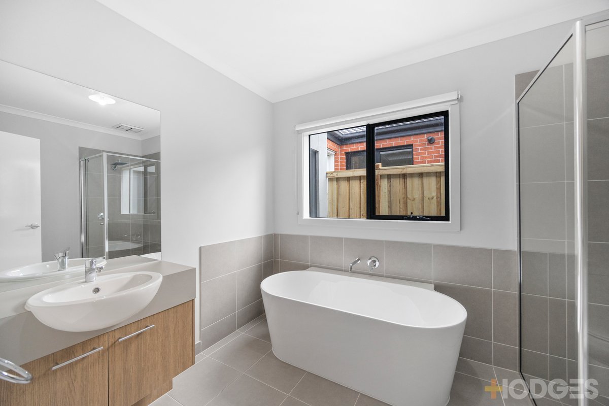 13 Skipper Avenue Lara - Residential for sale
