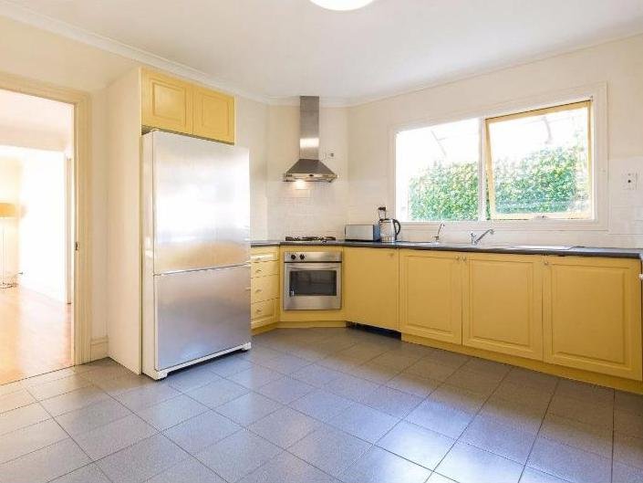 13 Waiora Parade WEST FOOTSCRAY - Residential for sale