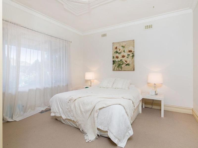 13 Waiora Parade WEST FOOTSCRAY - Residential for sale
