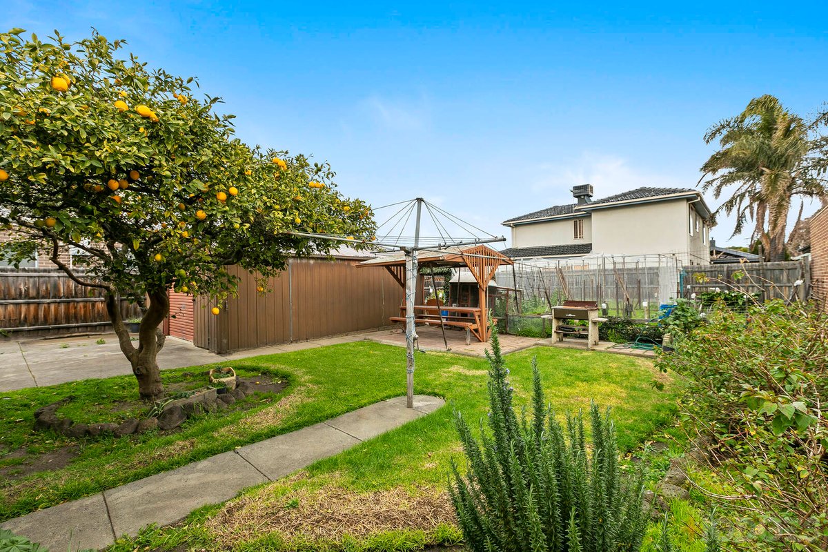 13 Wattle Grove Seaholme - Residential for sale
