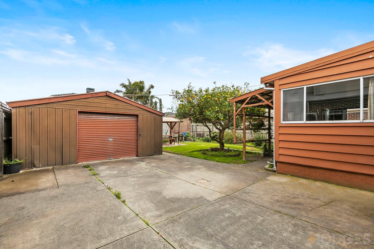 13 Wattle Grove Seaholme - Residential for sale