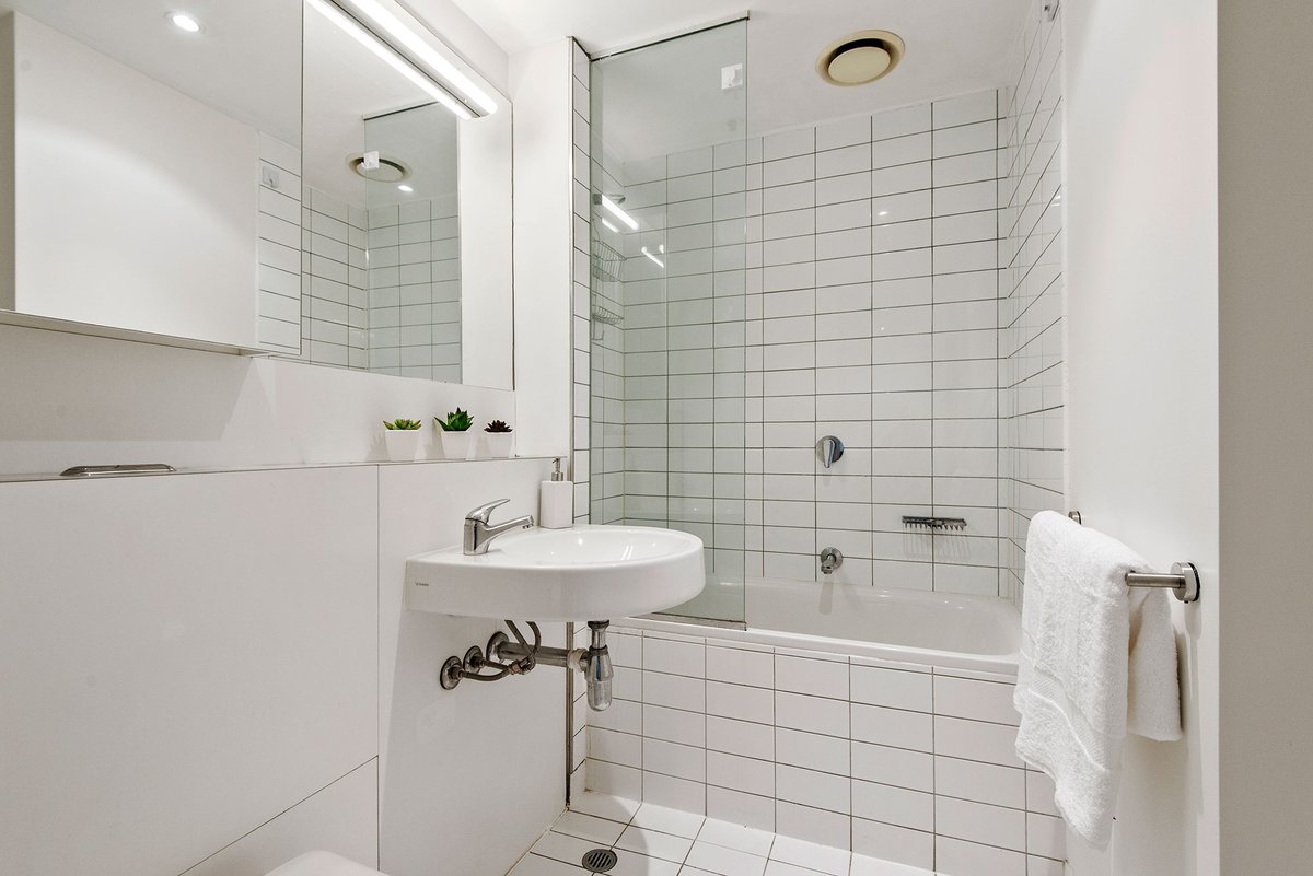 1304 / 620 Collins Street MELBOURNE - Residential for sale