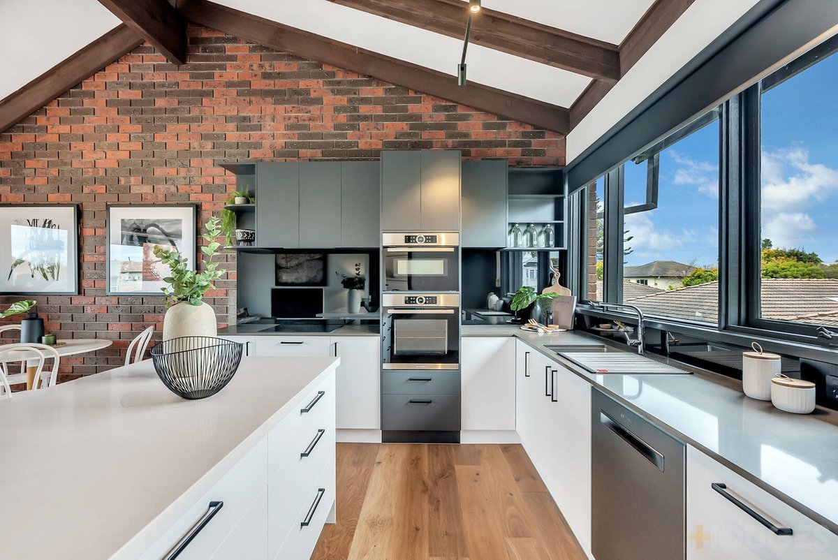 1 / 31 Herbert Street Parkdale - Residential for sale
