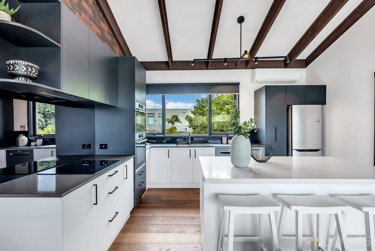 1 / 31 Herbert Street Parkdale - Residential for sale