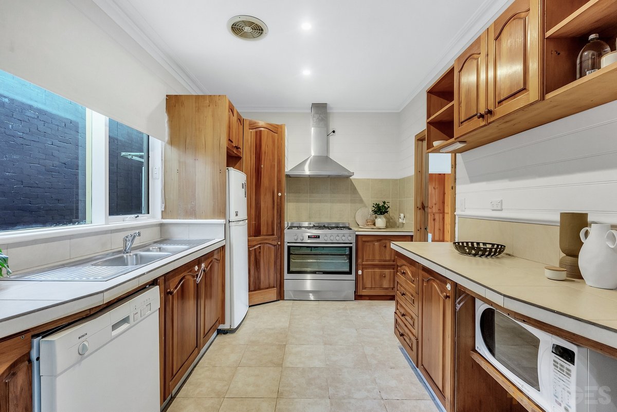 1310 Nepean Highway Cheltenham - Residential for sale