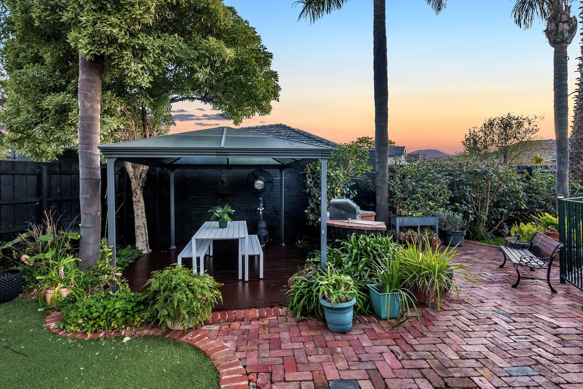 1310 Nepean Highway Cheltenham - Residential for sale