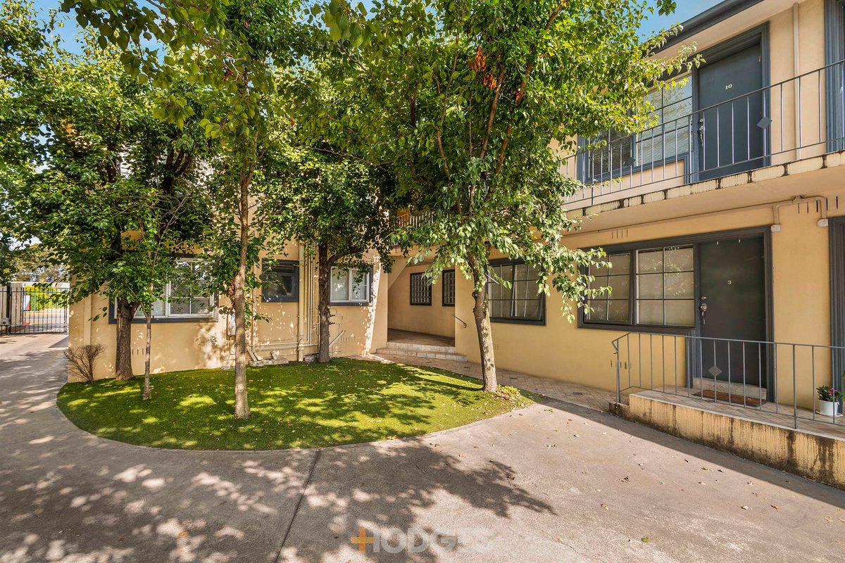 13 / 125 Kambrook Road Caulfield North - Residential for sale