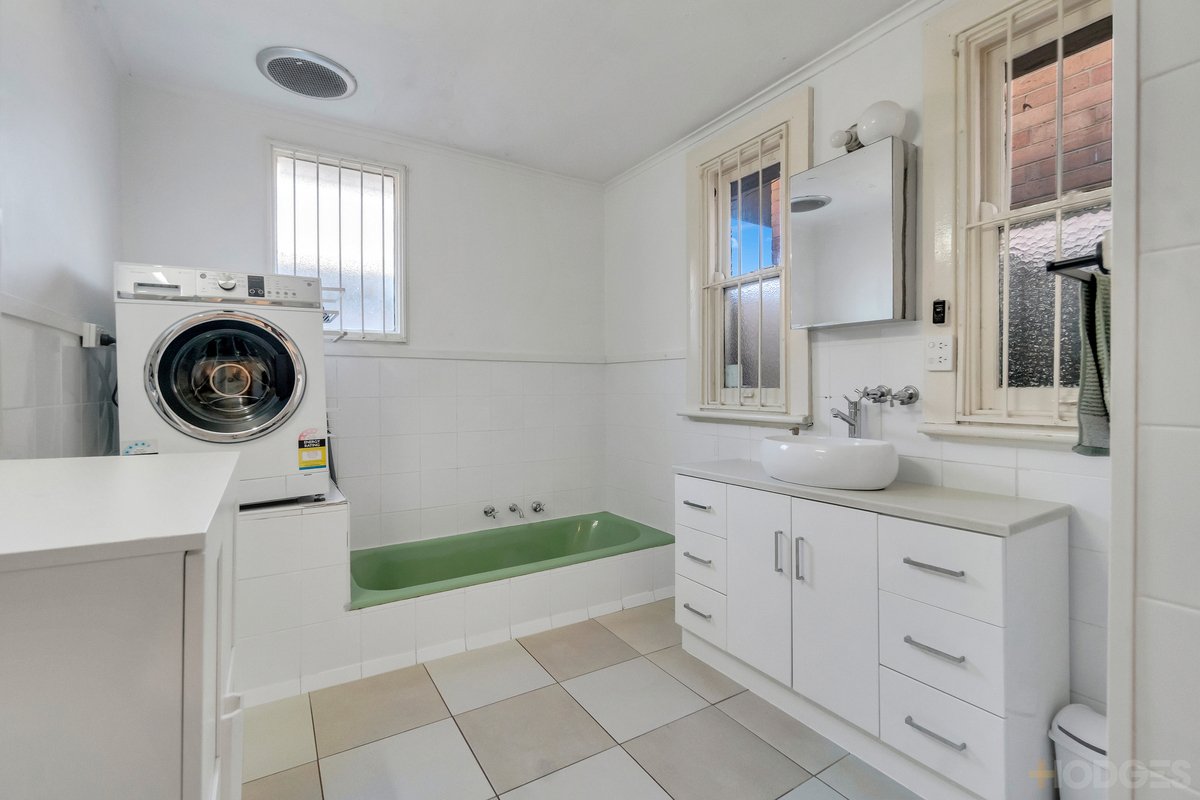 13 / 165 Nepean Highway Aspendale - Residential for sale