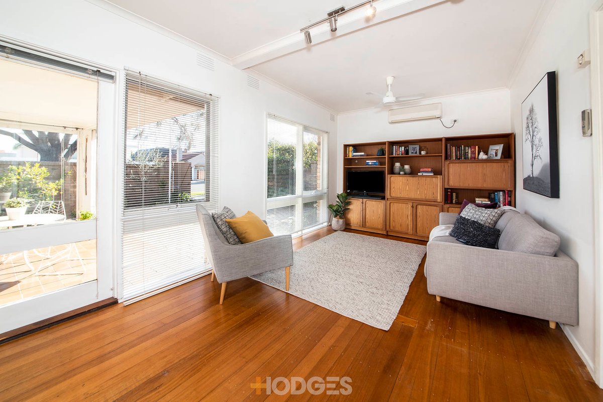 1 / 32 New Street Hampton - Residential for sale