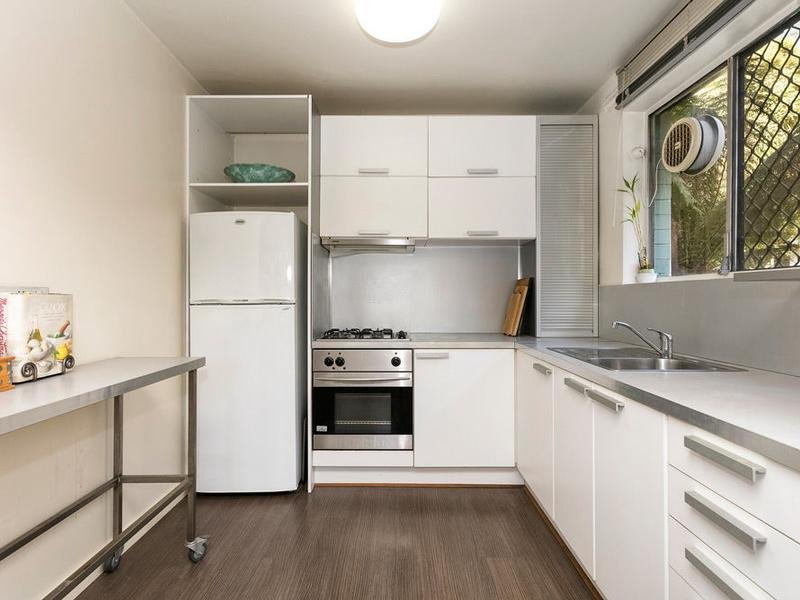 1 / 32 Olive Grove MENTONE - Residential for sale