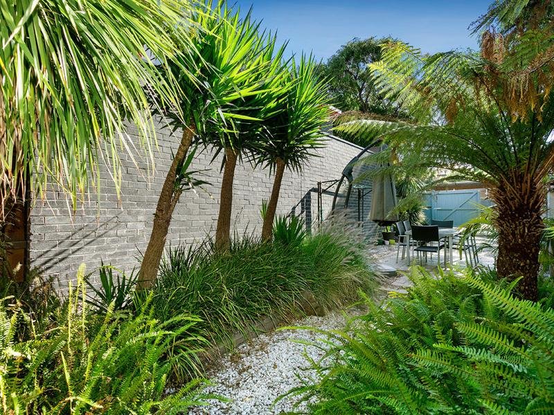 1 / 32 Olive Grove MENTONE - Residential for sale