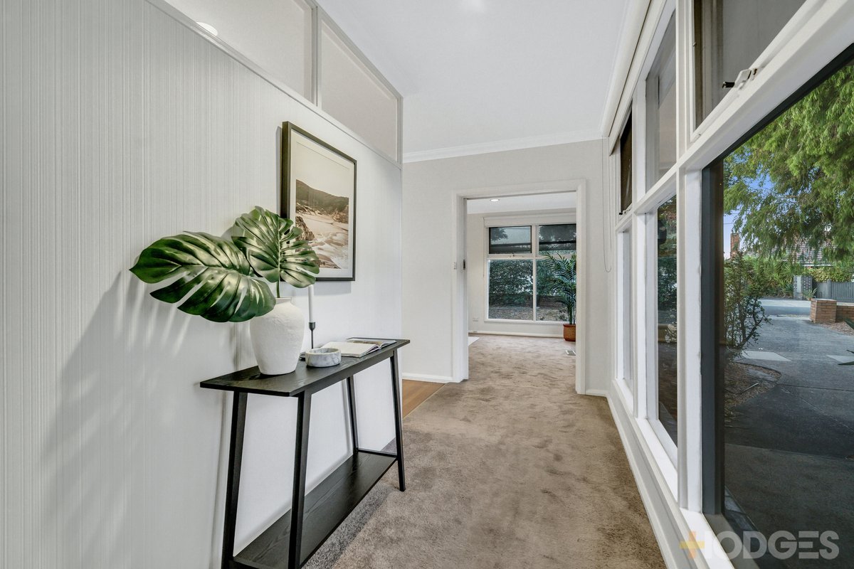 1 / 32 Sunray Avenue Cheltenham - Residential for sale