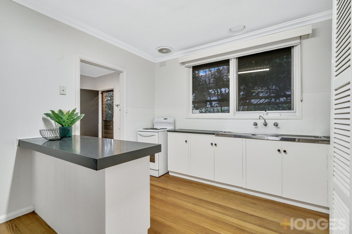 1 / 32 Sunray Avenue Cheltenham - Residential for sale