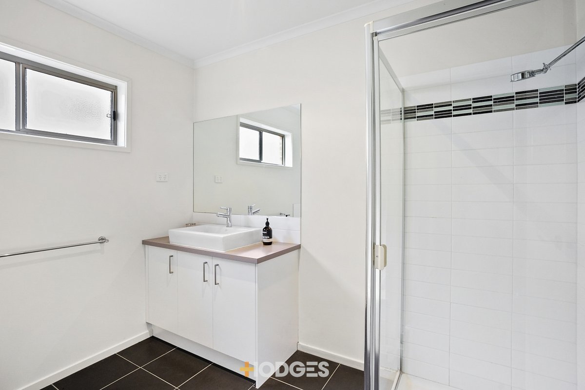 1/34 Glenfine Avenue Hamlyn Heights - Residential for sale