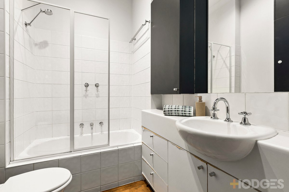1 / 34 Kingston Street Hampton - Residential for sale