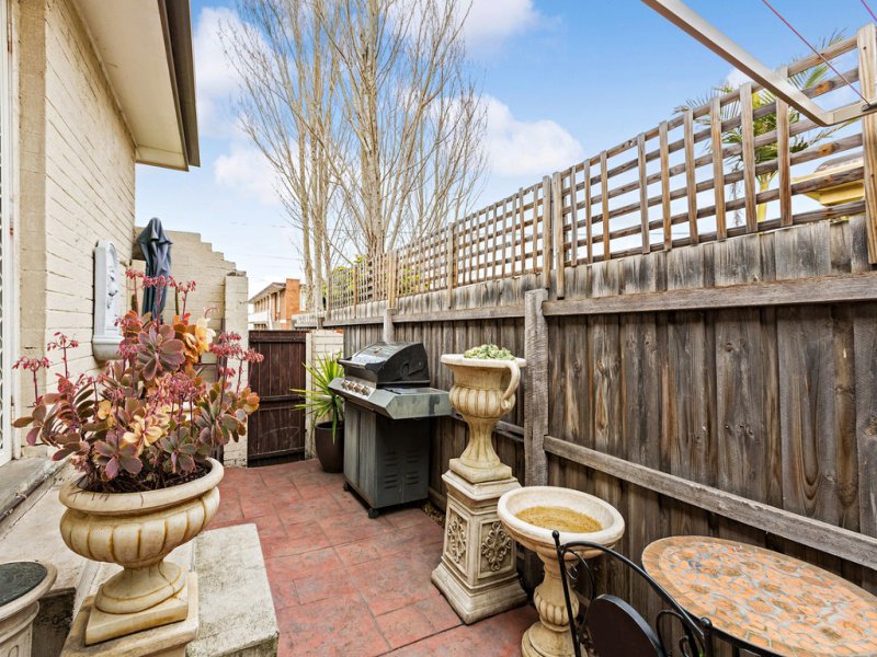 1 / 34 Waiora Parade WEST FOOTSCRAY - Residential for sale