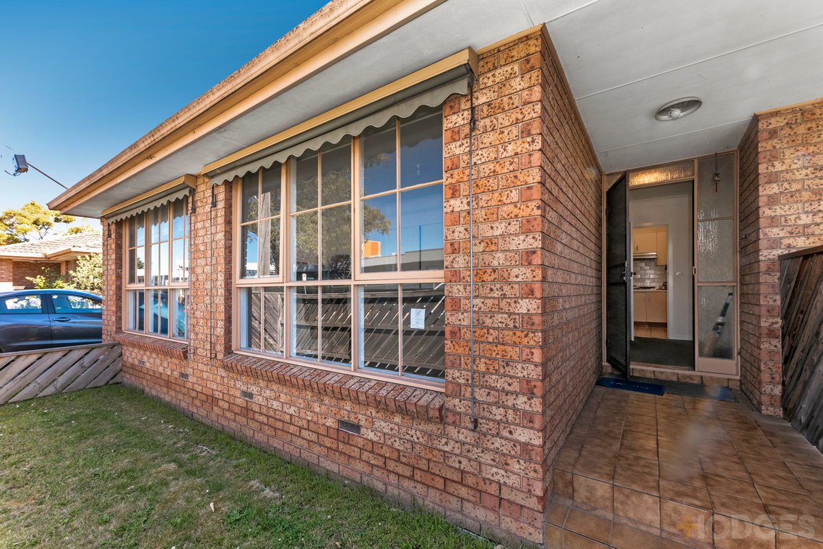 1 / 35 Madden Avenue Carnegie - Residential for sale