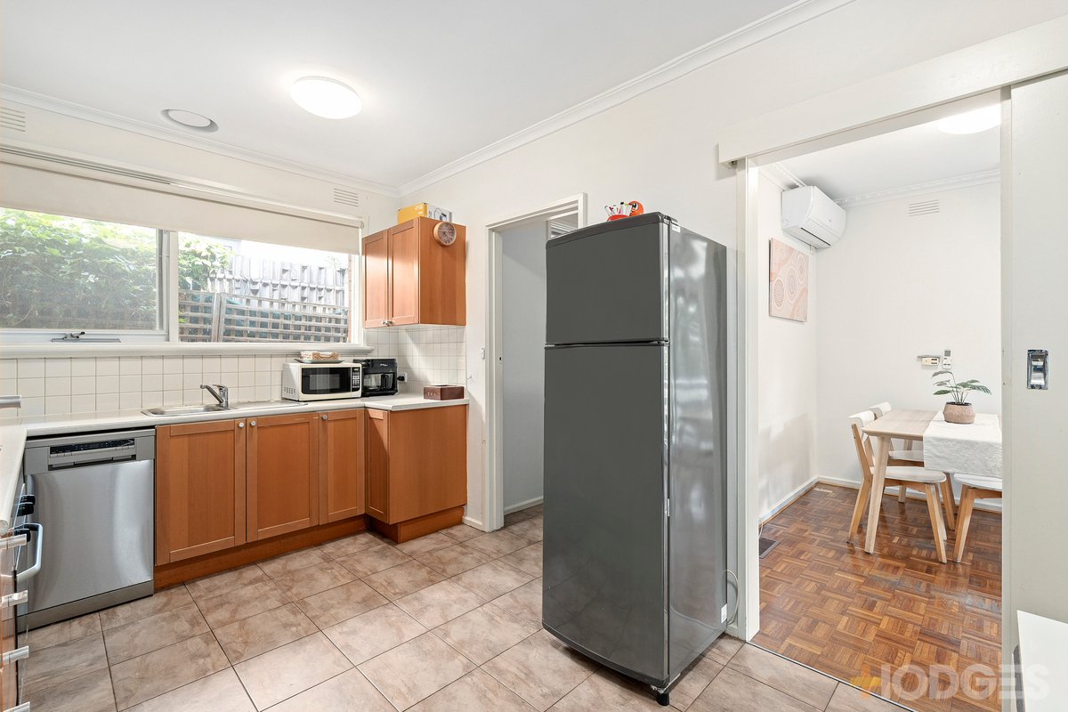 1 / 35 Nepean Highway Elsternwick - Residential for sale