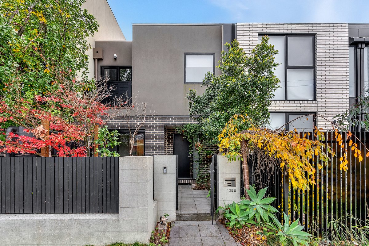 135E Mcdonald Street Mordialloc - Residential for sale