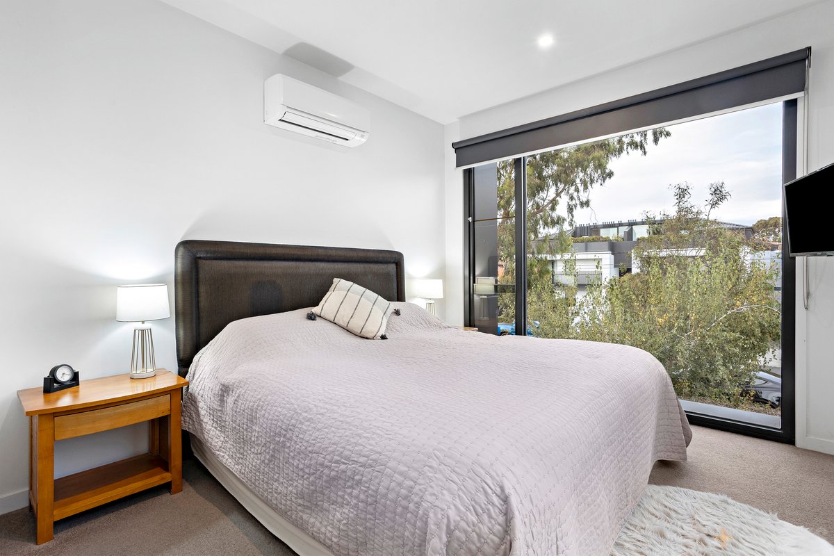 1 / 36 Crisp Street Hampton - Residential for sale