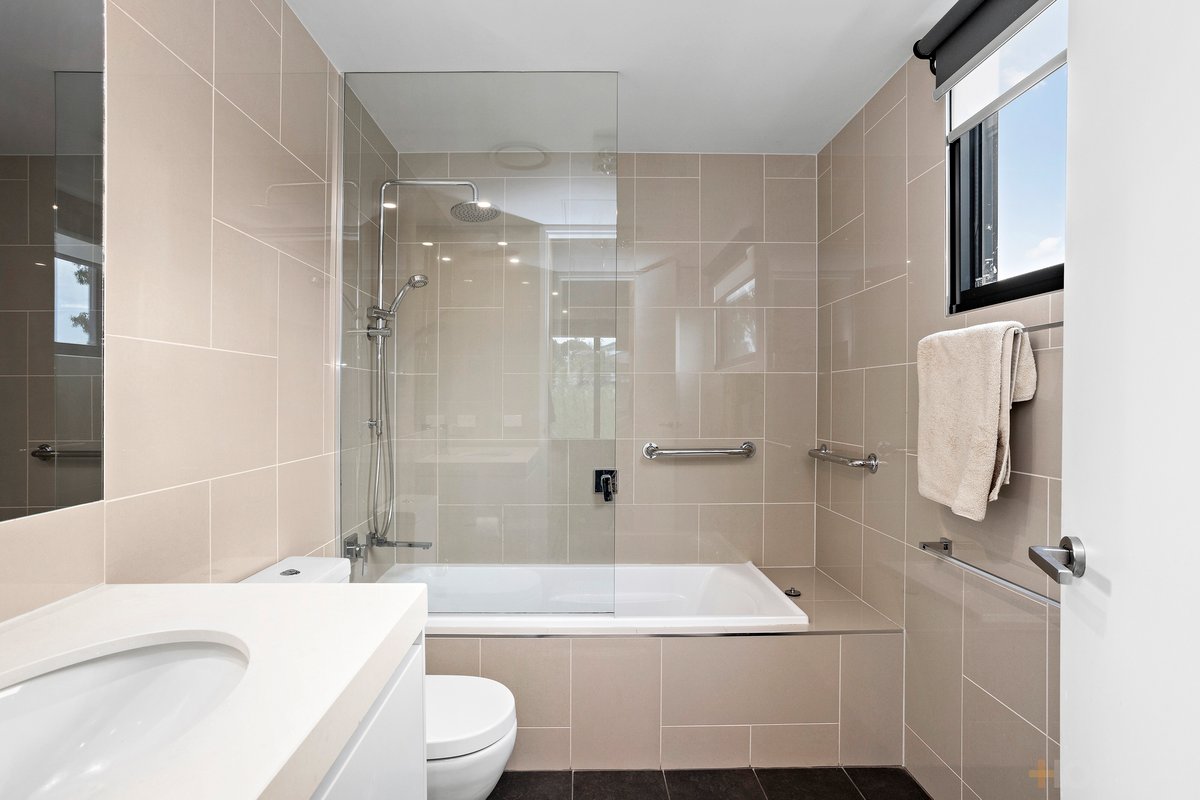 1 / 36 Crisp Street Hampton - Residential for sale