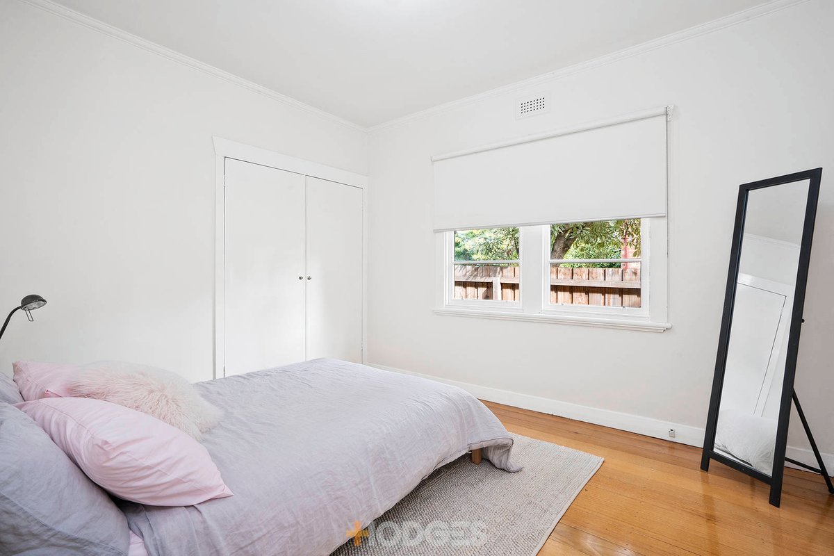 136 Roslyn Road Belmont - Residential for sale