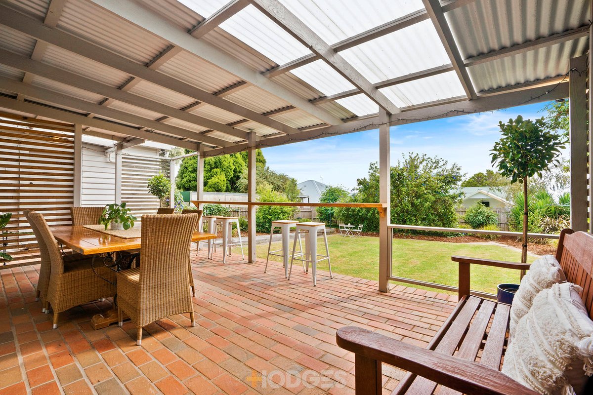 136 Roslyn Road Belmont - Residential for sale
