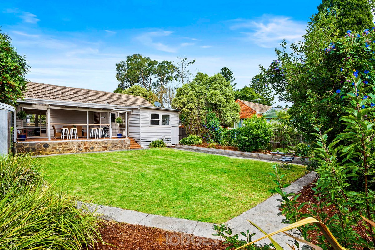 136 Roslyn Road Belmont - Residential for sale