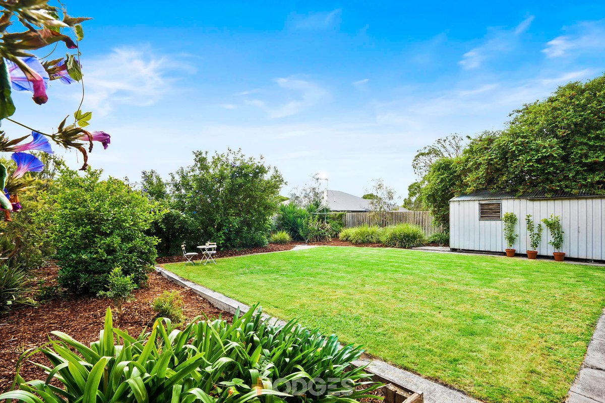 136 Roslyn Road Belmont - Residential for sale