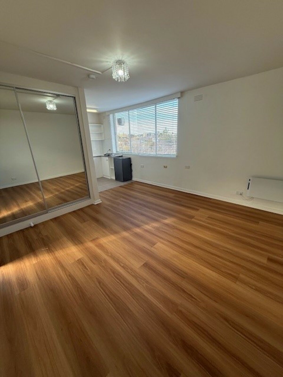 13 / 631 Punt Road SOUTH YARRA - Residential for lease