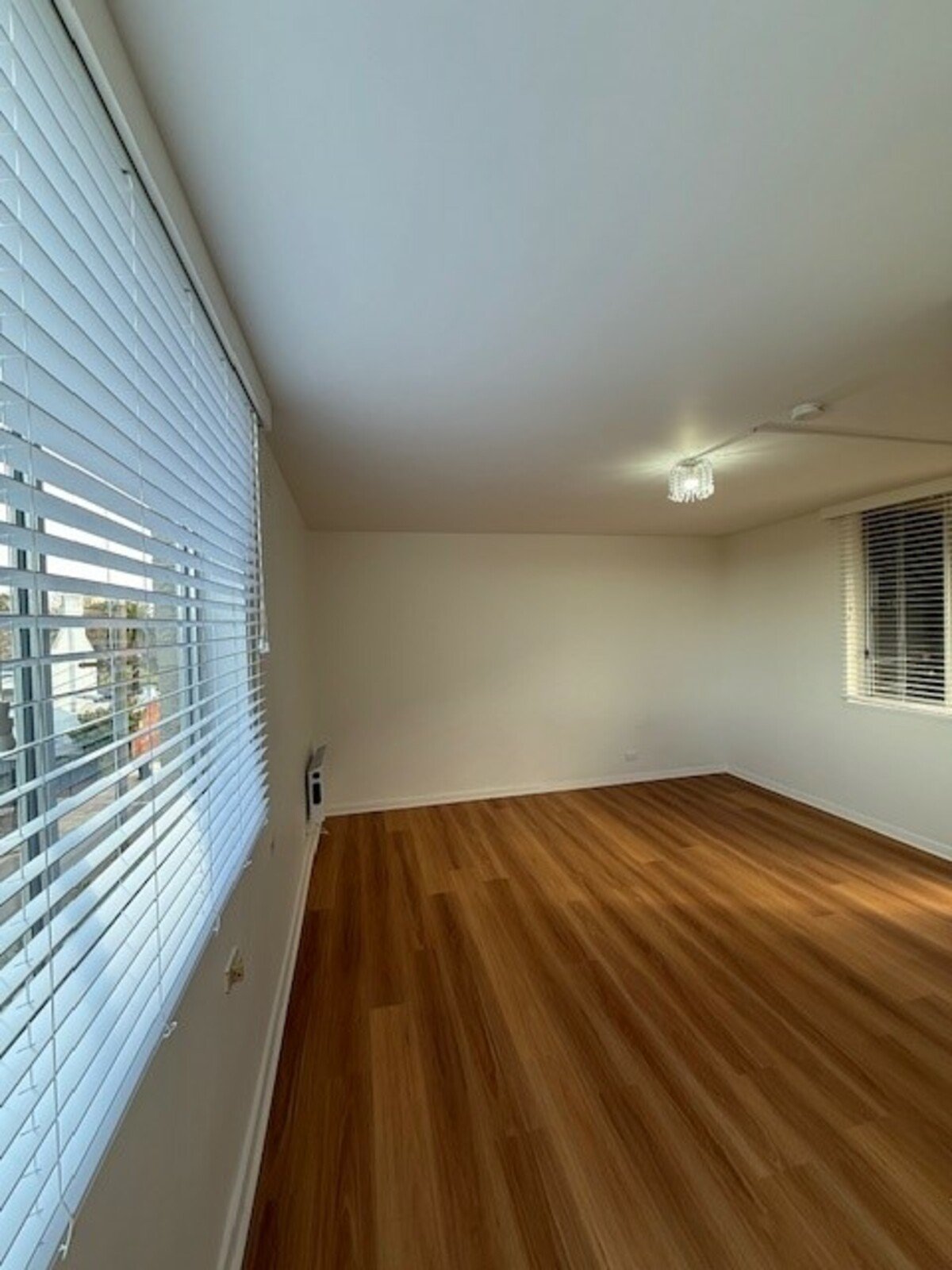 13 / 631 Punt Road SOUTH YARRA - Residential for lease