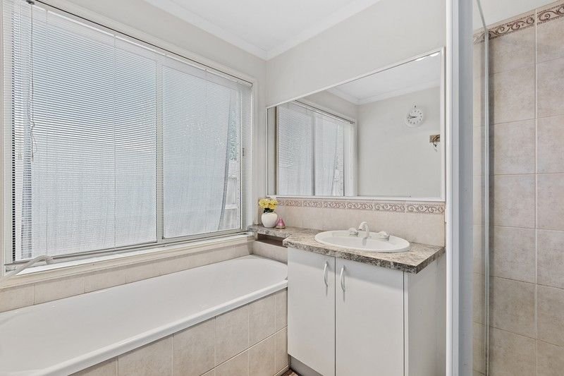 137 Carrum Woods Drive CARRUM DOWNS - Residential for sale