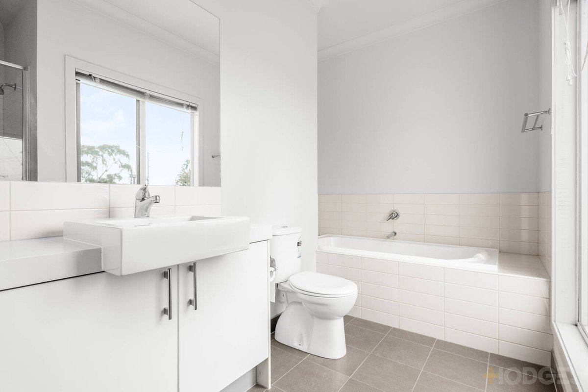 1 / 370 Como Parade West Parkdale - Residential for sale