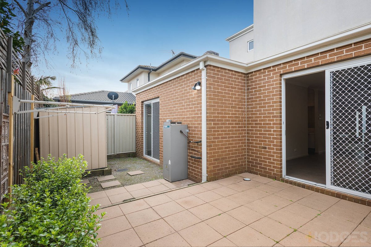 1 / 370 Como Parade West Parkdale - Residential for sale