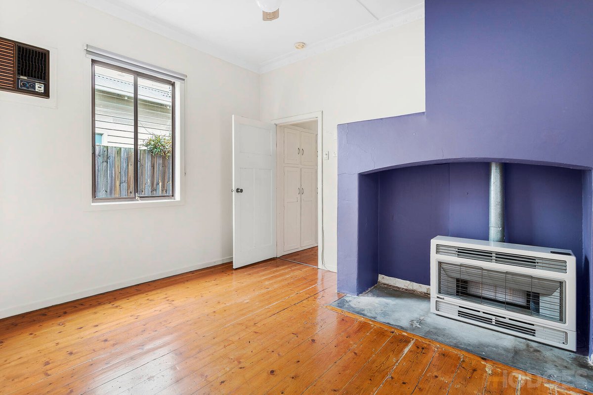 138 Queensville Street Kingsville - Residential for sale