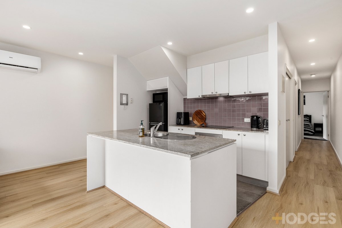 13 / 95 Highett Road Hampton - Residential for sale